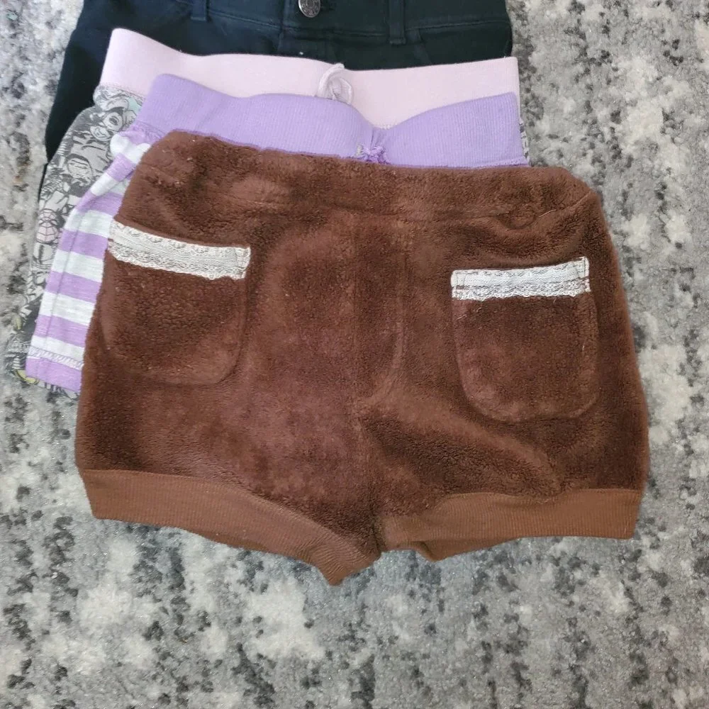 Girls Set of 4 Shorts~~ M (6/7/8)